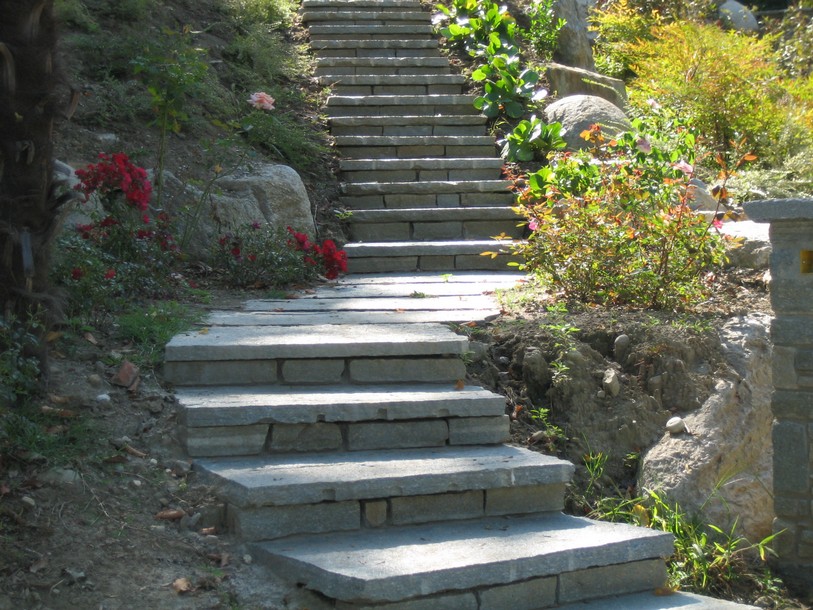 Realizzazione scalinate in pietra Varese
